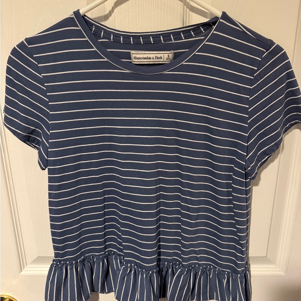 Abercrombie & Fitch Blue and White Striped Short Sleeve Top